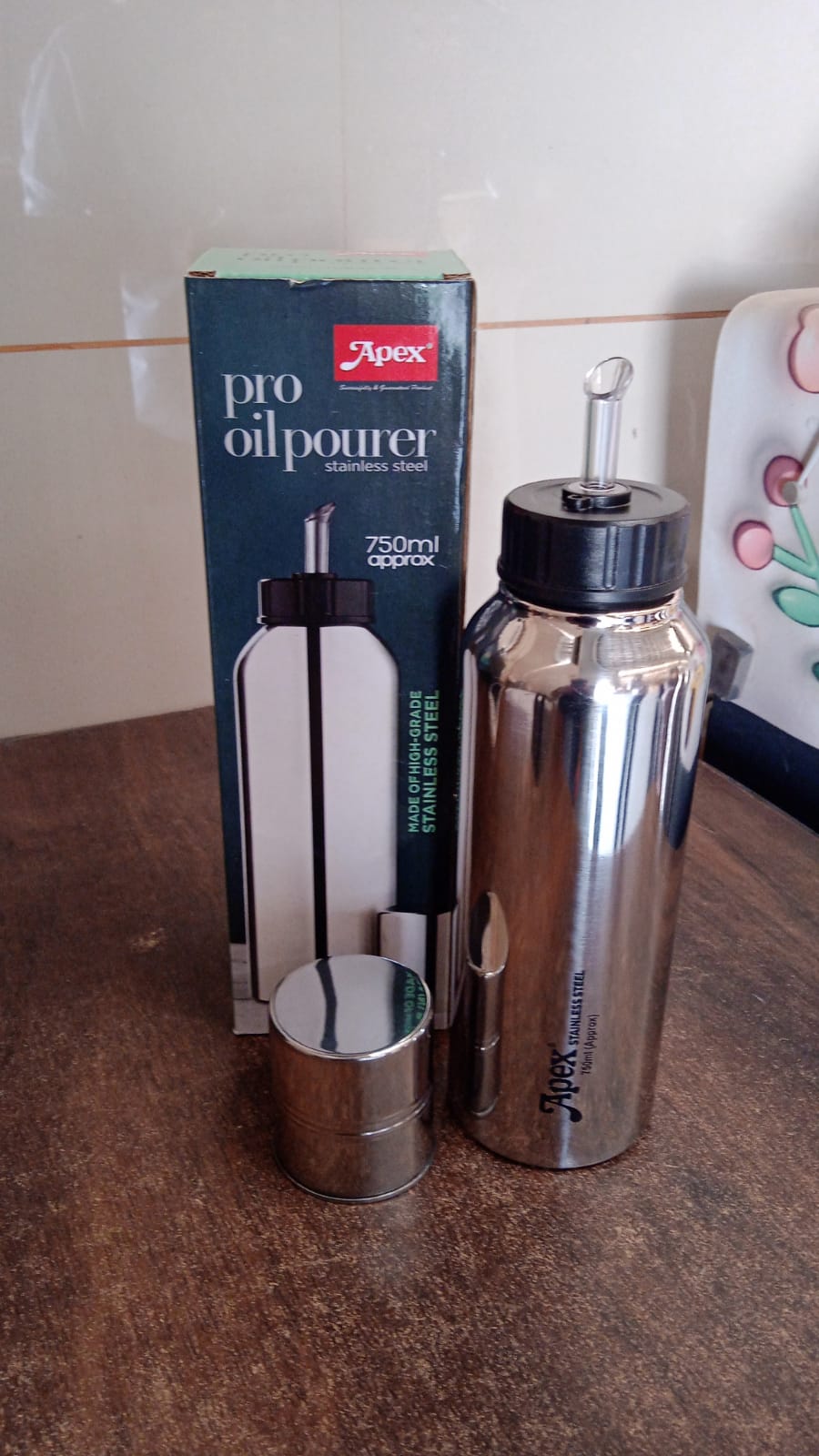 Apex Pro Stainless Steel Oil Pourer 750 ml