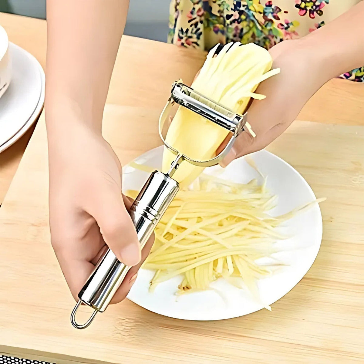 Heavy-Duty Julienne Cutter with Peeler ������ï